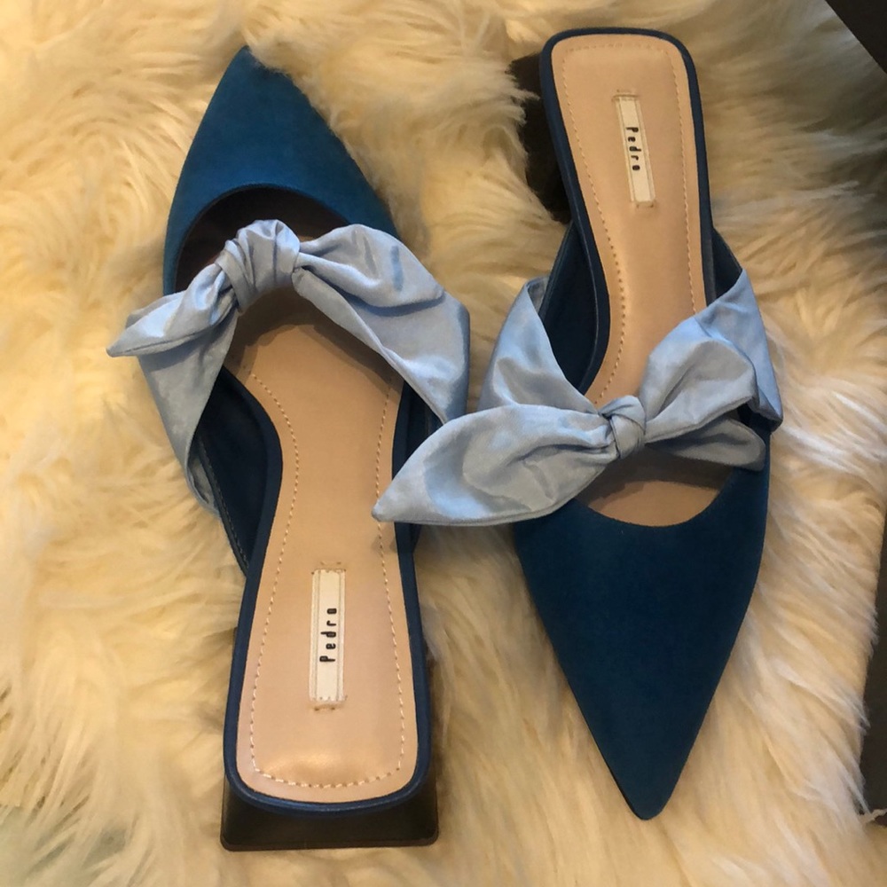 Flats/ Mule from Pedro. I bought it in Singapore. - Picture 3 of 7